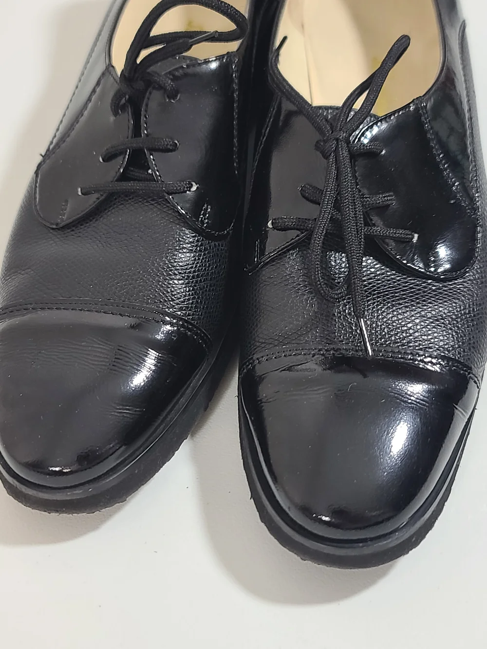 Salvatore Ferragamo Black Leather Lace-Up Flats